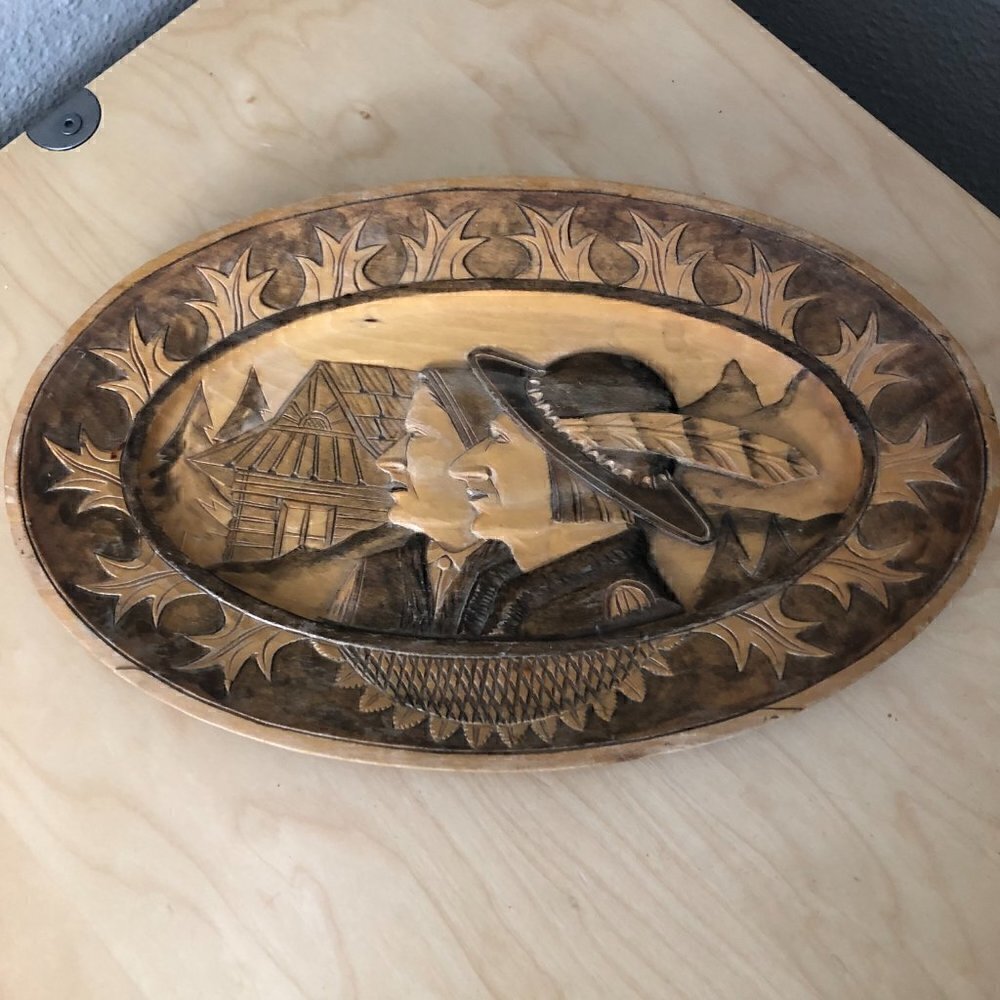 Vintage Heavily Hand Carved Pilgrims Farmers Ornate Wooden Oval Plaque